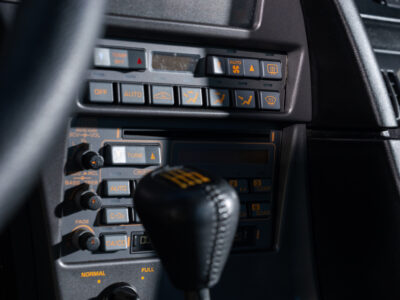 58-Mile 1990 Chevrolet Corvette ZR1 Photo Gallery — Photo 186