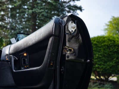 58-Mile 1990 Chevrolet Corvette ZR1 Photo Gallery — Photo 193