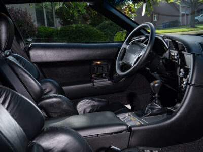 58-Mile 1990 Chevrolet Corvette ZR1 Photo Gallery — Photo 201