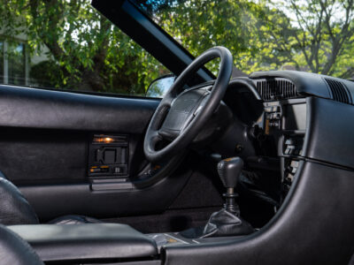 58-Mile 1990 Chevrolet Corvette ZR1 Photo Gallery — Photo 202