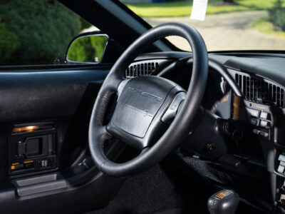58-Mile 1990 Chevrolet Corvette ZR1 Photo Gallery — Photo 204