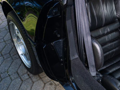 58-Mile 1990 Chevrolet Corvette ZR1 Photo Gallery — Photo 211