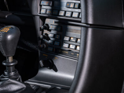 58-Mile 1990 Chevrolet Corvette ZR1 Photo Gallery — Photo 216