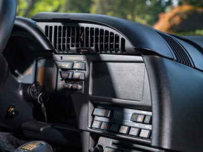58-Mile 1990 Chevrolet Corvette ZR1 Photo Gallery — Photo 218