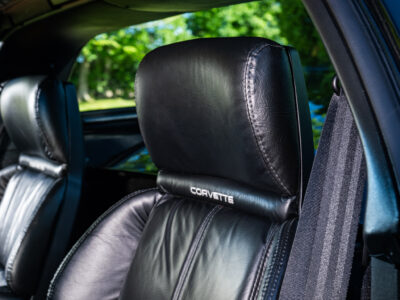 58-Mile 1990 Chevrolet Corvette ZR1 Photo Gallery — Photo 227