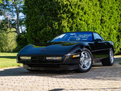 58-Mile 1990 Chevrolet Corvette ZR1 Photo Gallery — Photo 25