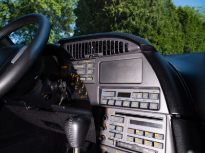 58-Mile 1990 Chevrolet Corvette ZR1 Photo Gallery — Photo 234
