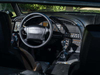 58-Mile 1990 Chevrolet Corvette ZR1 Photo Gallery — Photo 246