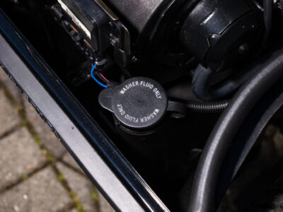 58-Mile 1990 Chevrolet Corvette ZR1 Photo Gallery — Photo 287