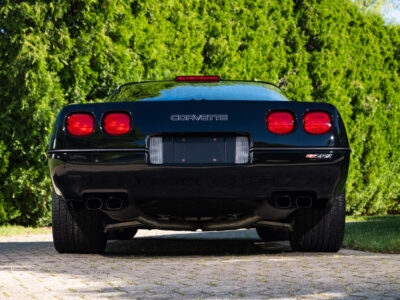 58-Mile 1990 Chevrolet Corvette ZR1 Photo Gallery — Photo 31