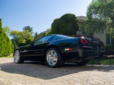 58-Mile 1990 Chevrolet Corvette ZR1 Photo Gallery — Photo 32