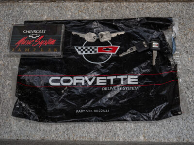 58-Mile 1990 Chevrolet Corvette ZR1 Photo Gallery — Photo 337