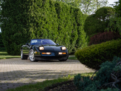58-Mile 1990 Chevrolet Corvette ZR1 Photo Gallery — Photo 5