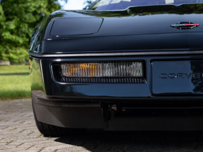 58-Mile 1990 Chevrolet Corvette ZR1 Photo Gallery — Photo 54