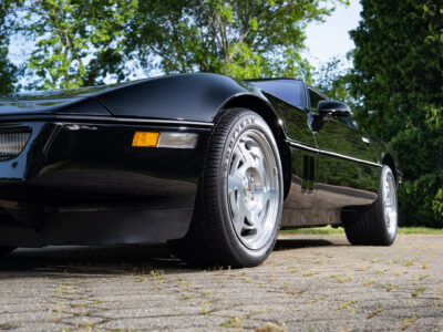 58-Mile 1990 Chevrolet Corvette ZR1 Photo Gallery — Photo 64
