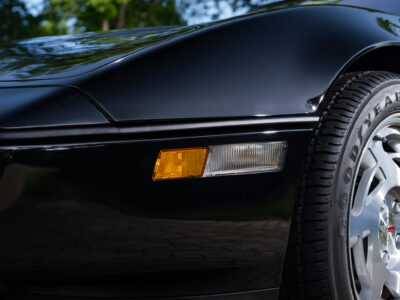 58-Mile 1990 Chevrolet Corvette ZR1 Photo Gallery — Photo 63