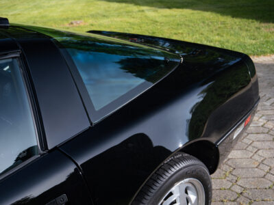 58-Mile 1990 Chevrolet Corvette ZR1 Photo Gallery — Photo 72