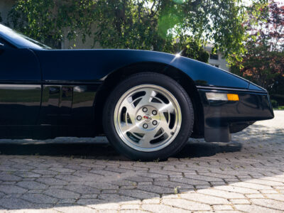 58-Mile 1990 Chevrolet Corvette ZR1 Photo Gallery — Photo 78