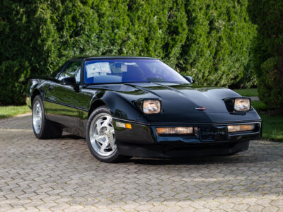 58-Mile 1990 Chevrolet Corvette ZR1 Photo Gallery — Photo 7
