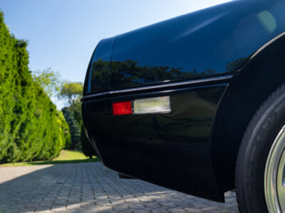 58-Mile 1990 Chevrolet Corvette ZR1 Photo Gallery — Photo 82