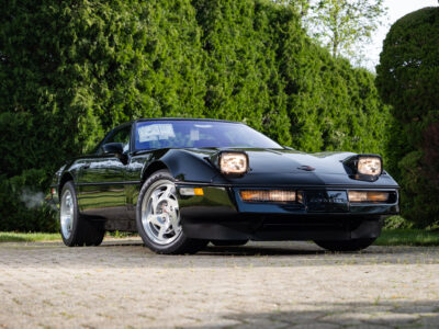 58-Mile 1990 Chevrolet Corvette ZR1 Photo Gallery — Photo 8