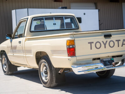 Stone Cold Steve Austin’s 101K-Mile 1987 Toyota Pickup Photo Gallery — Photo 6