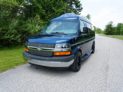 35K-Mile 2003 Chevrolet Express 1500 Conversion Van AWD Southern Comfort Package Photo Gallery — Photo 19
