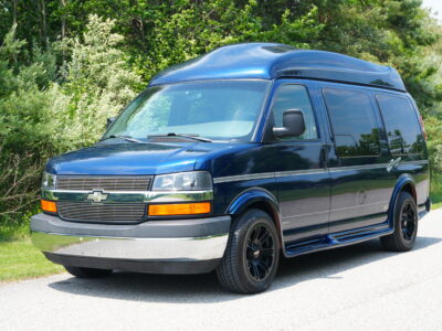 35K-Mile 2003 Chevrolet Express 1500 Conversion Van AWD Southern Comfort Package Photo Gallery — Photo 17