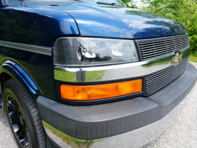 35K-Mile 2003 Chevrolet Express 1500 Conversion Van AWD Southern Comfort Package Photo Gallery — Photo 24