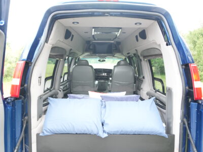 35K-Mile 2003 Chevrolet Express 1500 Conversion Van AWD Southern Comfort Package Photo Gallery — Photo 135