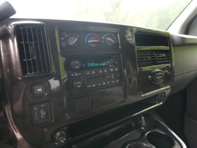 35K-Mile 2003 Chevrolet Express 1500 Conversion Van AWD Southern Comfort Package Photo Gallery — Photo 51