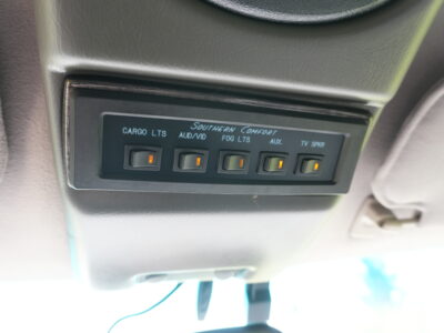35K-Mile 2003 Chevrolet Express 1500 Conversion Van AWD Southern Comfort Package Photo Gallery — Photo 59