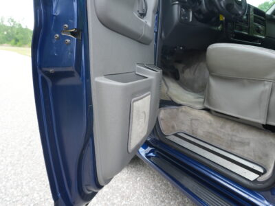 35K-Mile 2003 Chevrolet Express 1500 Conversion Van AWD Southern Comfort Package Photo Gallery — Photo 63