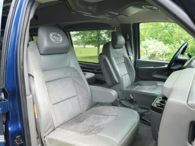 35K-Mile 2003 Chevrolet Express 1500 Conversion Van AWD Southern Comfort Package Photo Gallery — Photo 81