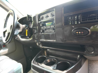 35K-Mile 2003 Chevrolet Express 1500 Conversion Van AWD Southern Comfort Package Photo Gallery — Photo 88