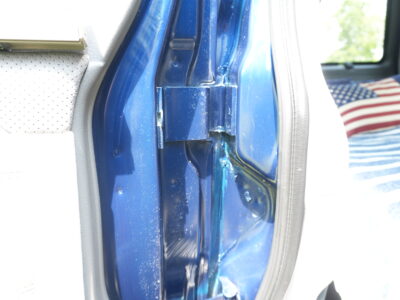 35K-Mile 2003 Chevrolet Express 1500 Conversion Van AWD Southern Comfort Package Photo Gallery — Photo 93