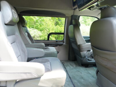 35K-Mile 2003 Chevrolet Express 1500 Conversion Van AWD Southern Comfort Package Photo Gallery — Photo 103