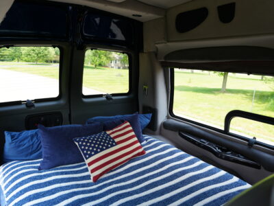 35K-Mile 2003 Chevrolet Express 1500 Conversion Van AWD Southern Comfort Package Photo Gallery — Photo 102