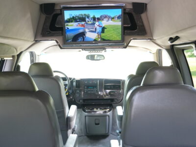 35K-Mile 2003 Chevrolet Express 1500 Conversion Van AWD Southern Comfort Package Photo Gallery — Photo 110