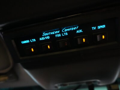 35K-Mile 2003 Chevrolet Express 1500 Conversion Van AWD Southern Comfort Package Photo Gallery — Photo 134