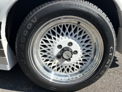 10K-Mile 1988 Ford Mustang Saleen Hatchback #88-008 Photo Gallery — Photo 296