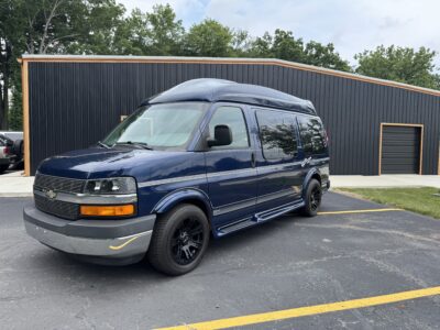 35K-Mile 2003 Chevrolet Express 1500 Conversion Van AWD Southern Comfort Package Photo Gallery — Photo 218