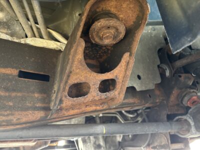 35K-Mile 2003 Chevrolet Express 1500 Conversion Van AWD Southern Comfort Package Photo Gallery — Photo 197