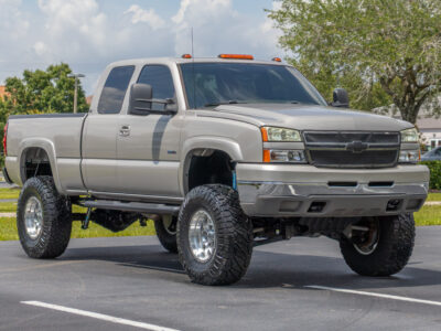 9K-Mile 2007 Chevrolet Silverado 2500HD Extended Cab 4X4 LT 6.6L LBZ Duramax Diesel Photo Gallery — Photo 6