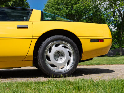 655-Mile 1991 Chevrolet Corvette ZR1 Photo Gallery — Photo 100