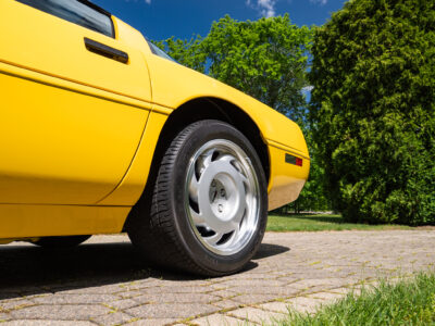 655-Mile 1991 Chevrolet Corvette ZR1 Photo Gallery — Photo 105