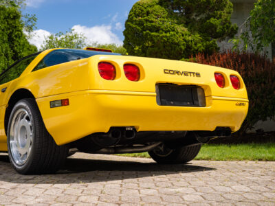 655-Mile 1991 Chevrolet Corvette ZR1 Photo Gallery — Photo 112