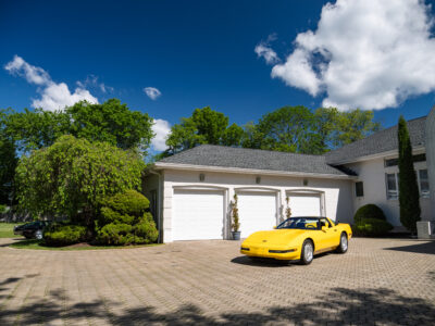 655-Mile 1991 Chevrolet Corvette ZR1 Photo Gallery — Photo 31