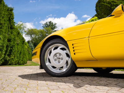 655-Mile 1991 Chevrolet Corvette ZR1 Photo Gallery — Photo 115