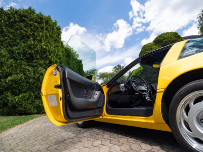 655-Mile 1991 Chevrolet Corvette ZR1 Photo Gallery — Photo 124